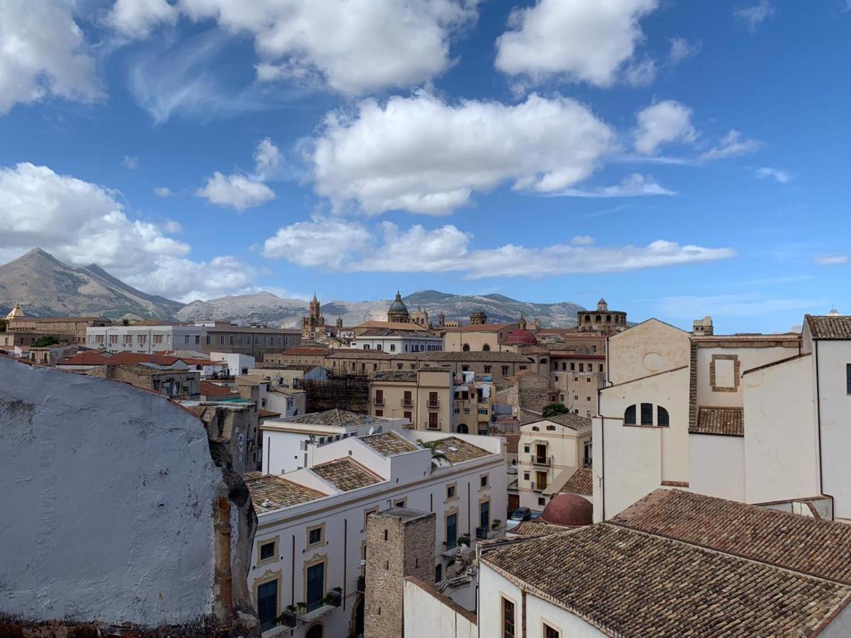 Sopra I Tetti Di Ballaro Palermo Exterior foto
